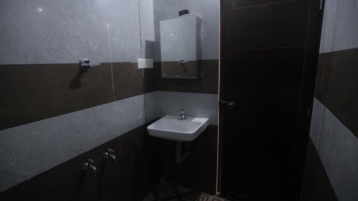 Kothamangalam Hotel | New Star Homes - Room 5