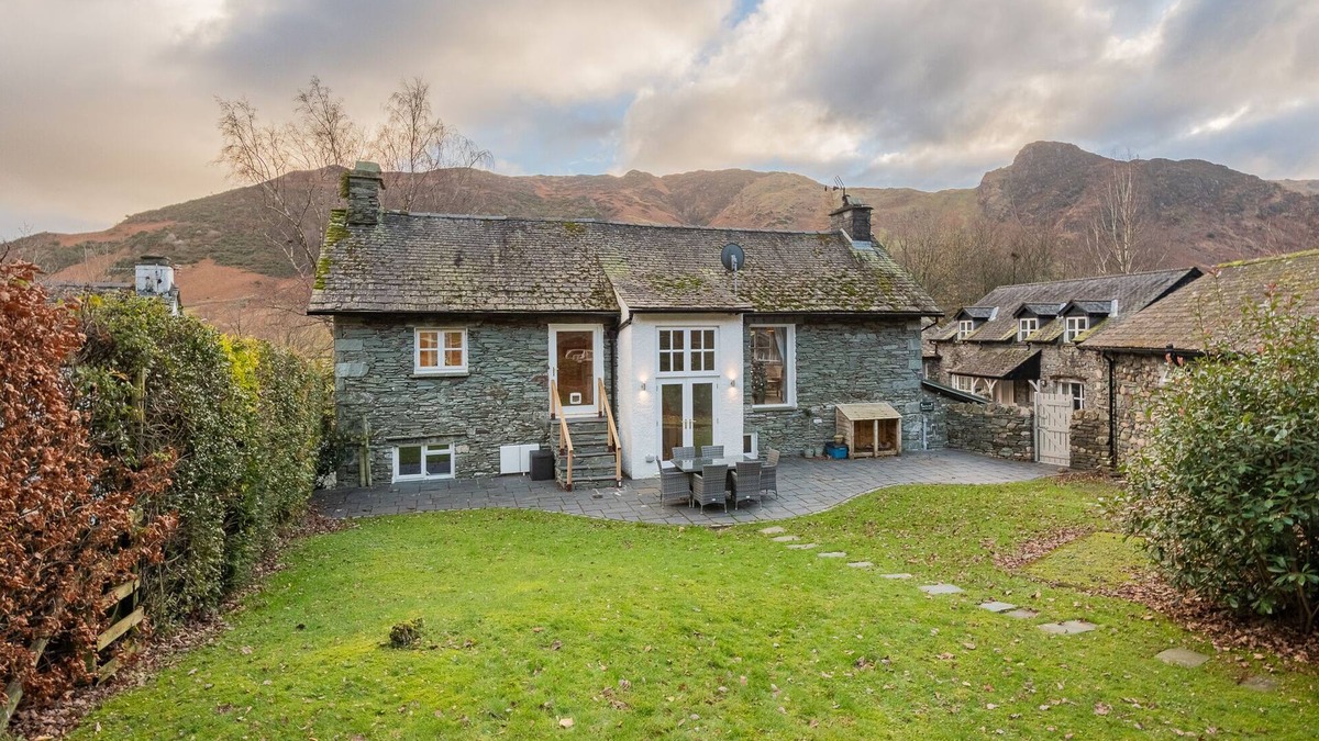 Ambleside House | New Stickle Cottage - Great Langdale, sleeps 6