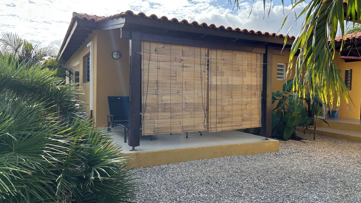 Belnem Apartment | New: Studio for 1 with working space (and car if needed)