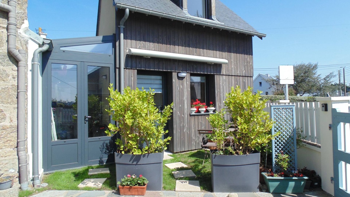 Rotheneuf-Le Pont Apartment | New studio house for 2 people, 80 m from the beach, sea view