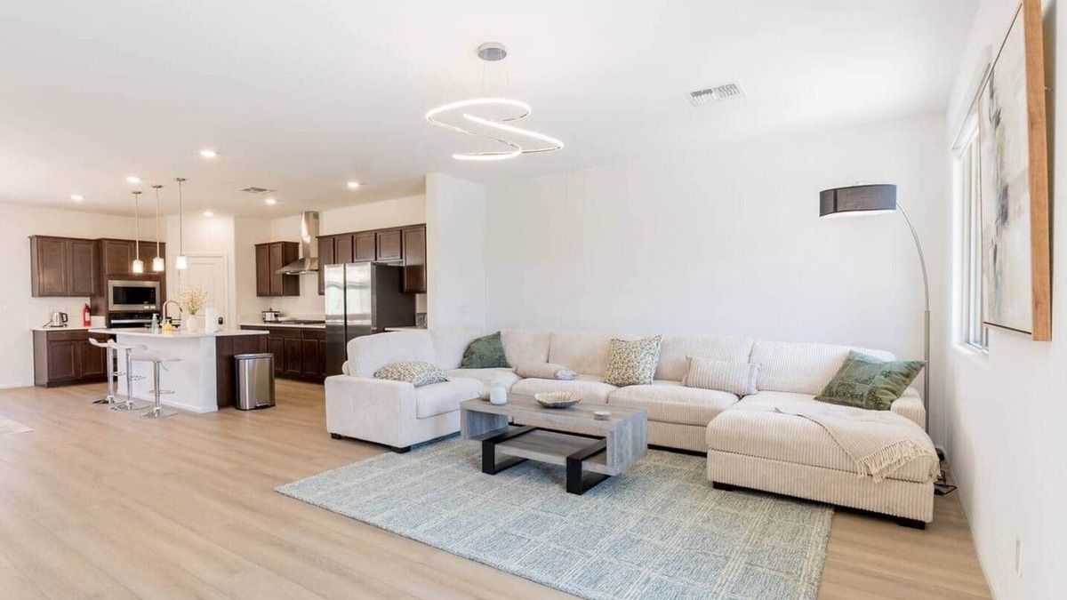 Sovana House | New Stylish Bliss Stay 5 Bedroom