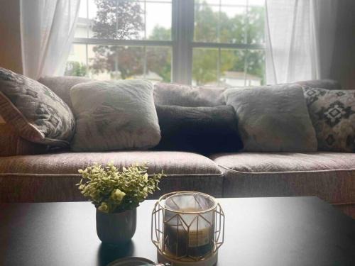 Reminderville Apartment | New Stylish Condo Monthly Rental