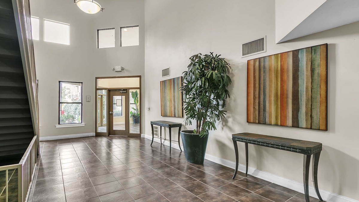 West End Condo | NEW! Stylish Sky Lofts Condo in Historic West End