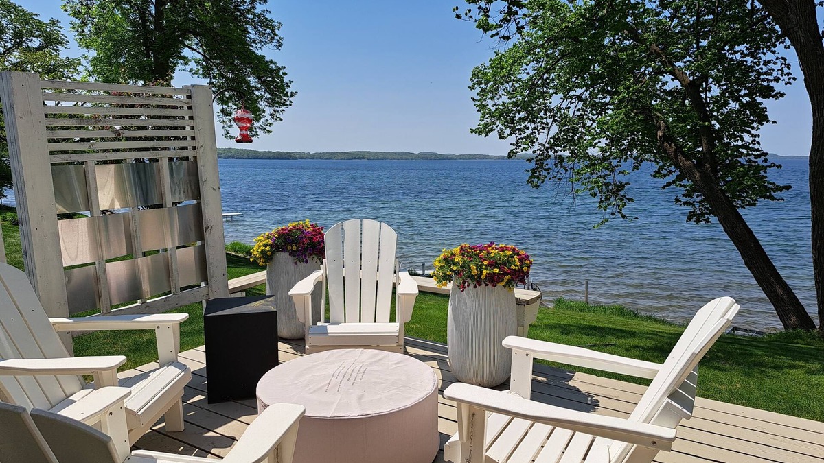 Pelican Rapids House | NEW! Sunset Cottage - Lake Lida