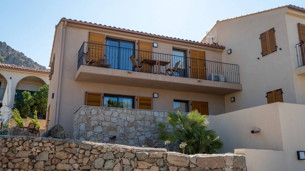 Algajola Apartment | New T2 first floor apartment, a few meters from the beach