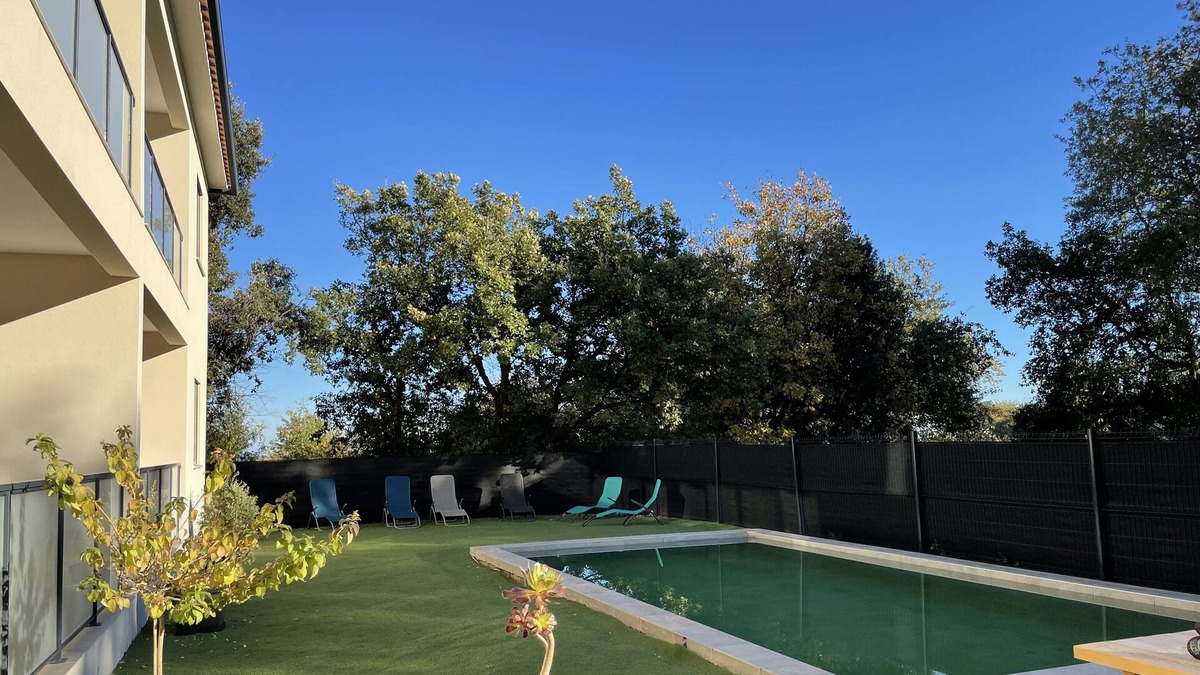 Arena Apartment | New T3 apartment with swimming pool a few minutes from the beaches and the mountains