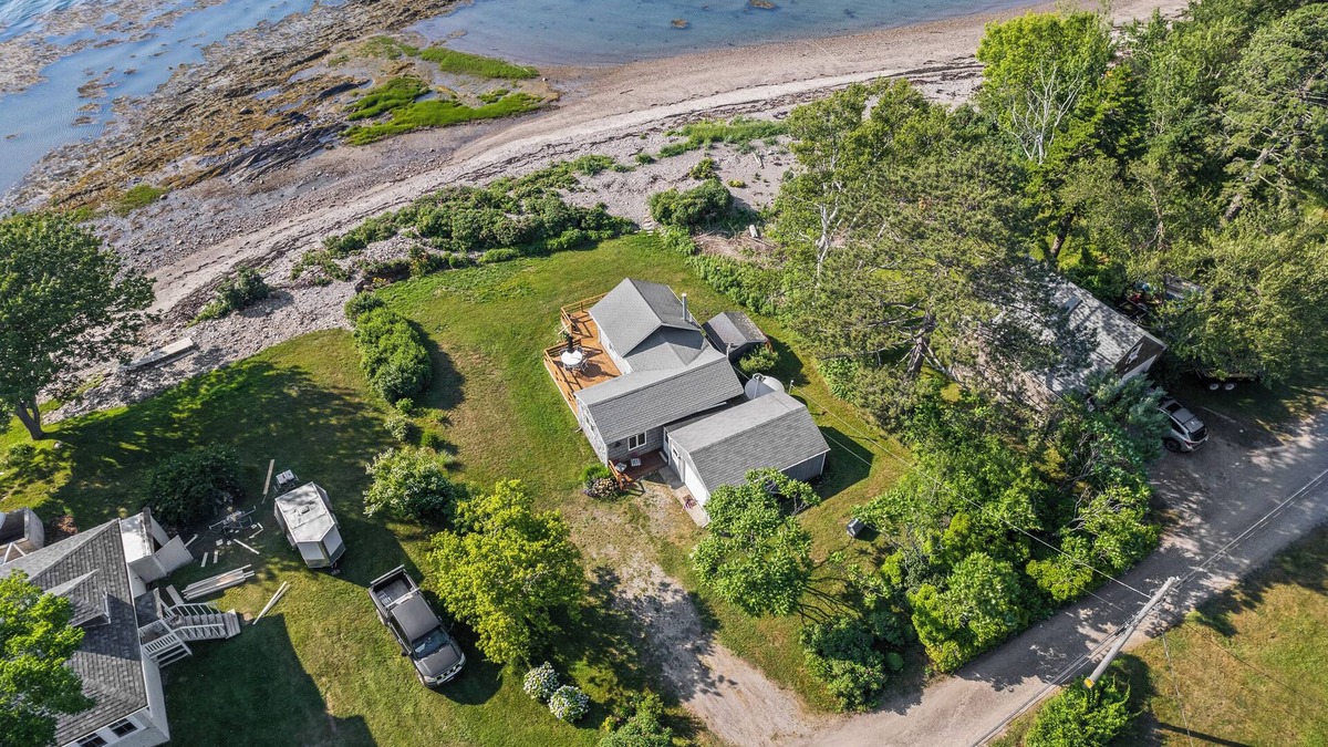Mid-Coast and Islands Cottage | New! The Beach Pea 2 BR/1 BA Beachside bungalow feet from the Maine shore.