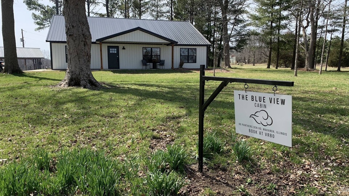Makanda Cabin | NEW! The Blue View Cabin - A Winery and Outdoor Recreation Get Away