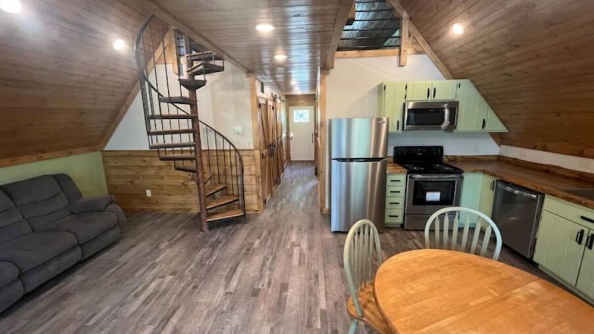 Rogers Cabin | NEW The Hideaway