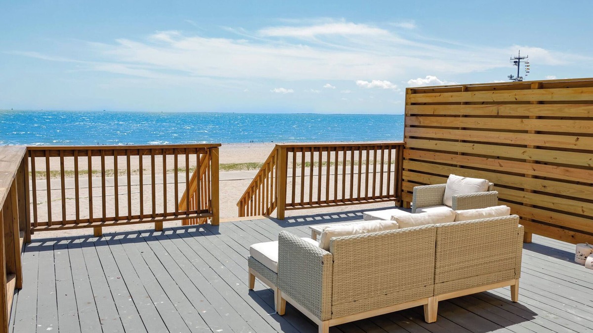 North Beach Apartment | NEW! The Salt & Sun Beachfront Studio