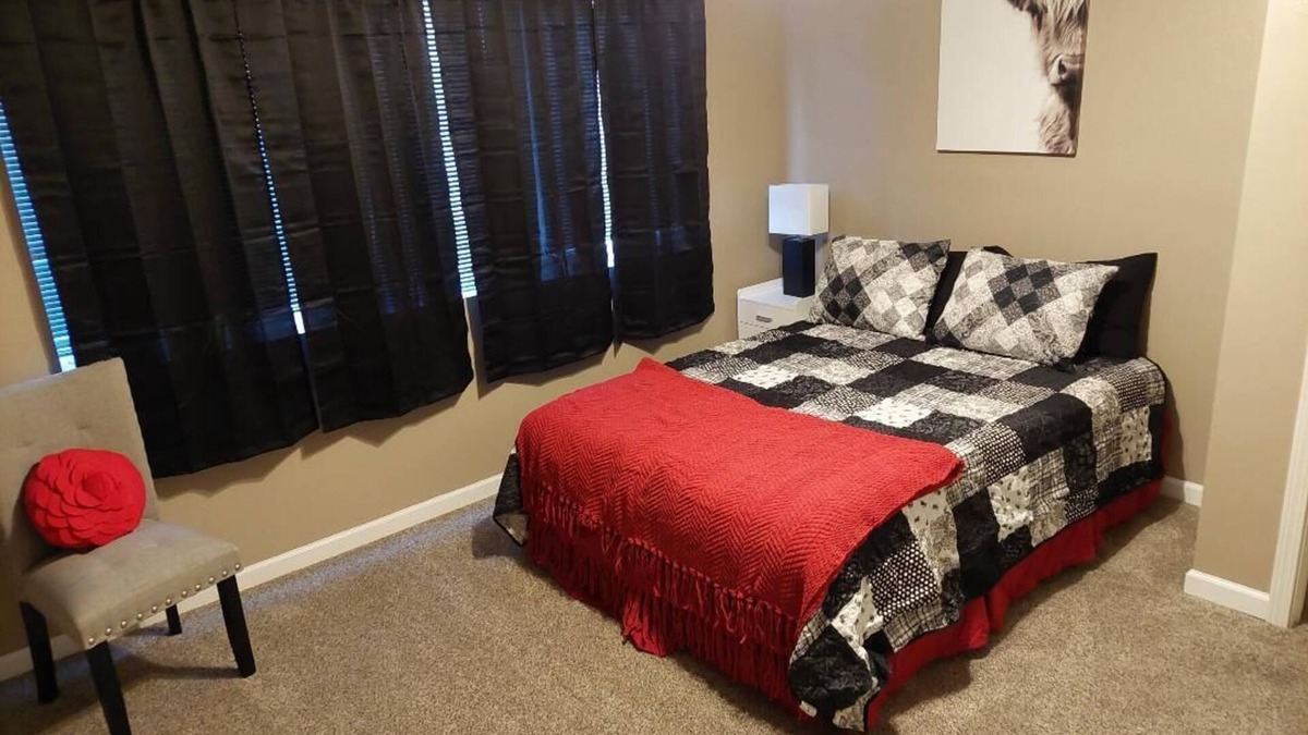 Marion Apartment | NEW! The Uptown Oasis.seconds from Uptown Marion!