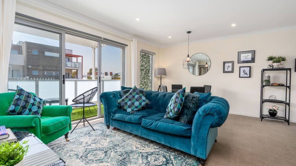 Franklin Apartment | New to VRBO: Cosy 2BR Close to Light Rail
