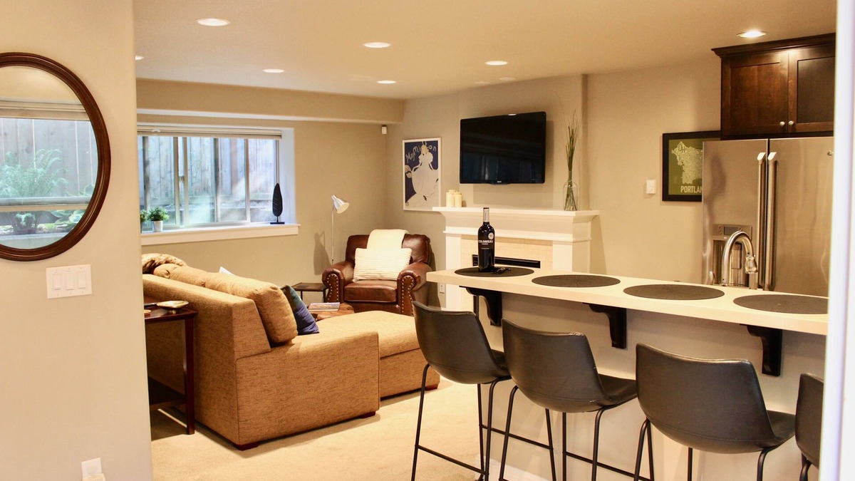 University Park Apartment | NEW TO VRBO! Fireplace Flat private 725 Sq Ft apt near University of Portland