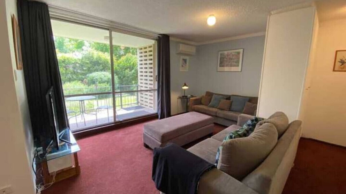 Griffith Apartment | New to VRBO: Quiet 2BR Apartment with Garden views in Griffith