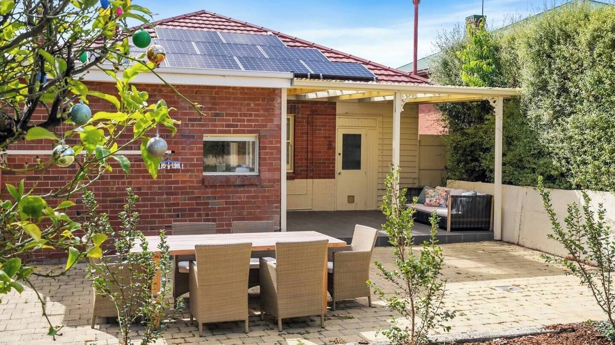 New Town House | New Town Bungalow A Leafy Family Haven