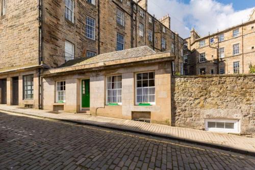 New Town House | New Town Cottage