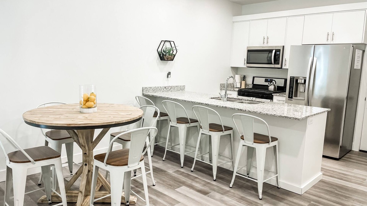 North Ogden House | NEW Townhome - Pet Friendly - 3 BD - 30 Minutes from Adventure