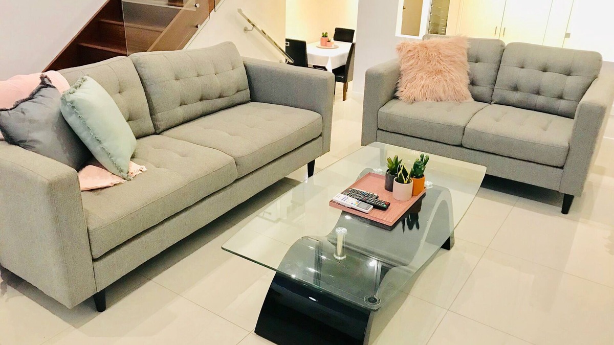 Wooloowin House | New Townhouse + Great Spot + Free Wifi & Coffee