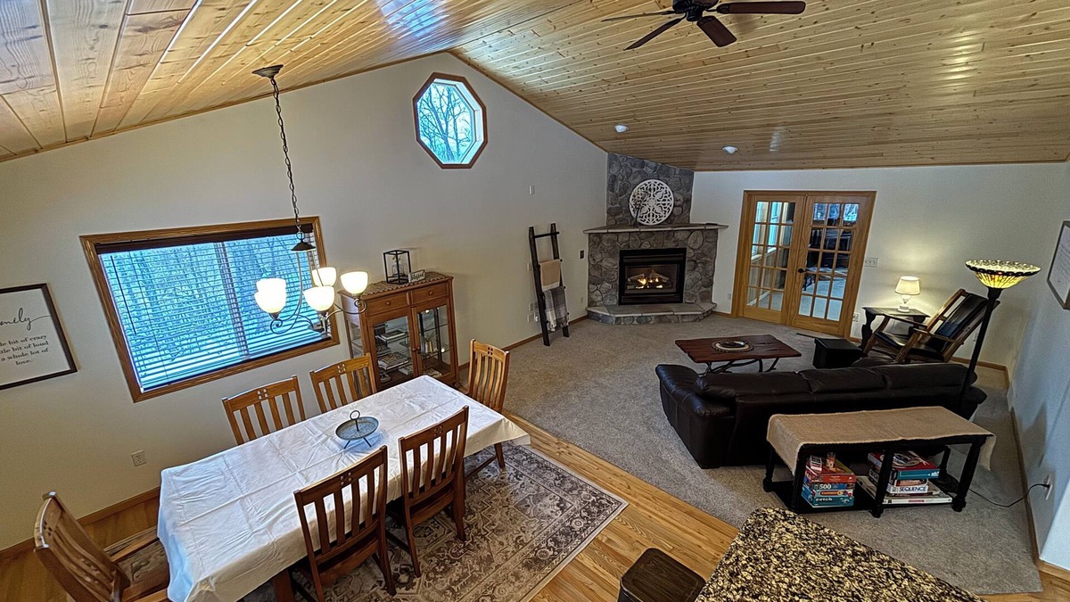Pelican Rapids House | New! Tranquil Country Getaway - fitness space+fireplace+near lakes
