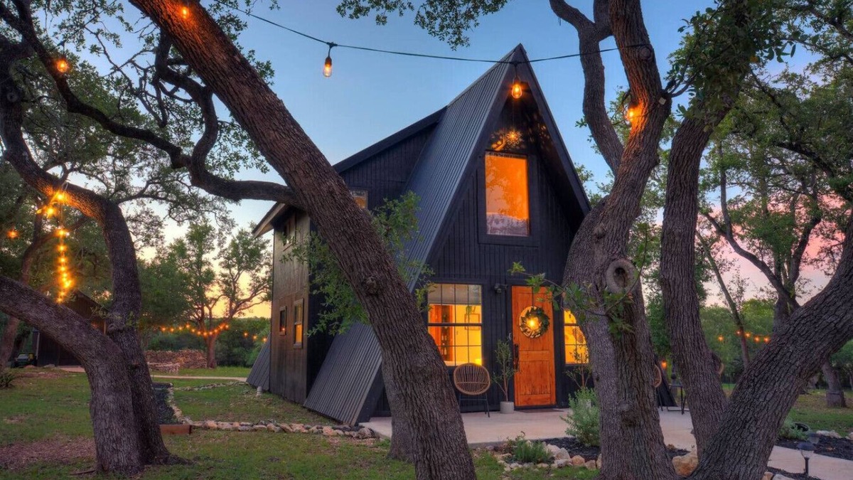 Wimberley House | NEW Treehouse at Link Lane 2 Acres w Hot Tub