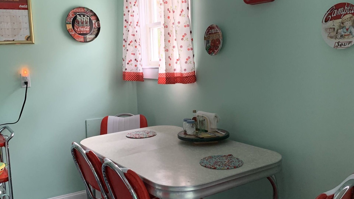 Camden Cottage | NEW Updated 2 bedroom cottage 3 blocks from downtown Camden, Maine.