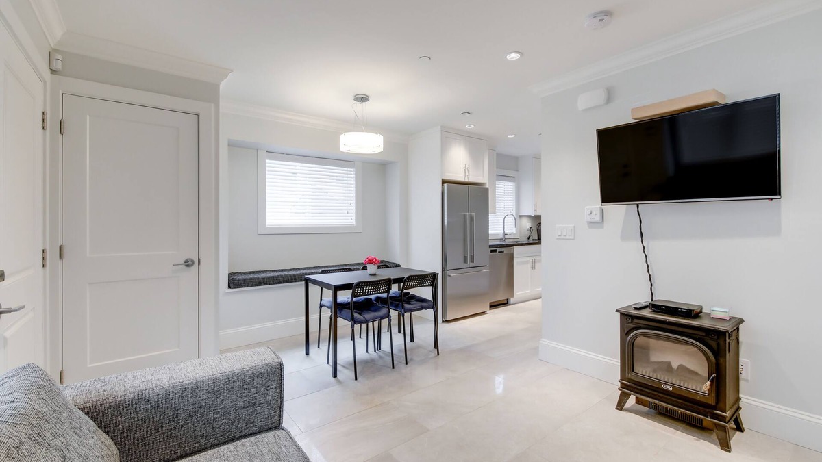 Riley Park House | New Urban Modern Main St House Free Public Street Parking