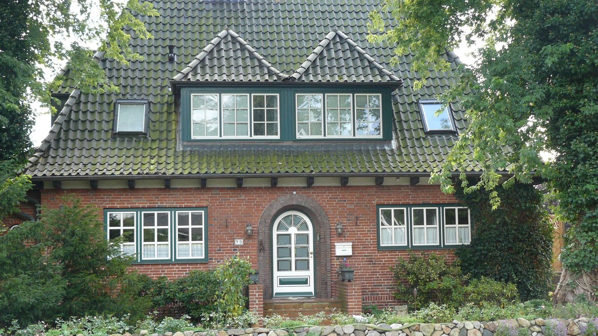 Rendsburg Apartment | New vacation apartment in a single family house, by center and still in green