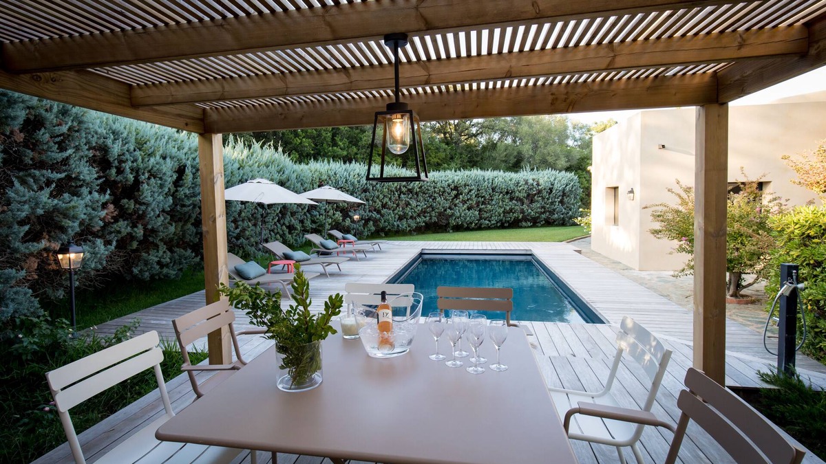 Porto-Vecchio Villa | New: Villa 200 m2 with sea view and heated swimming pool, 4 bedrooms.