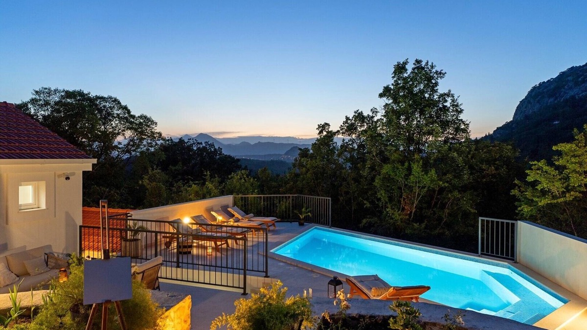 Zadvarje Villa | NEW Villa AmaRosa - heated pool with hydromassage