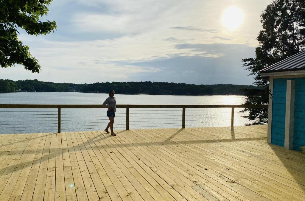 Steele Creek House | New Waterfront Cabin on the Large Sundeck #23 cabin