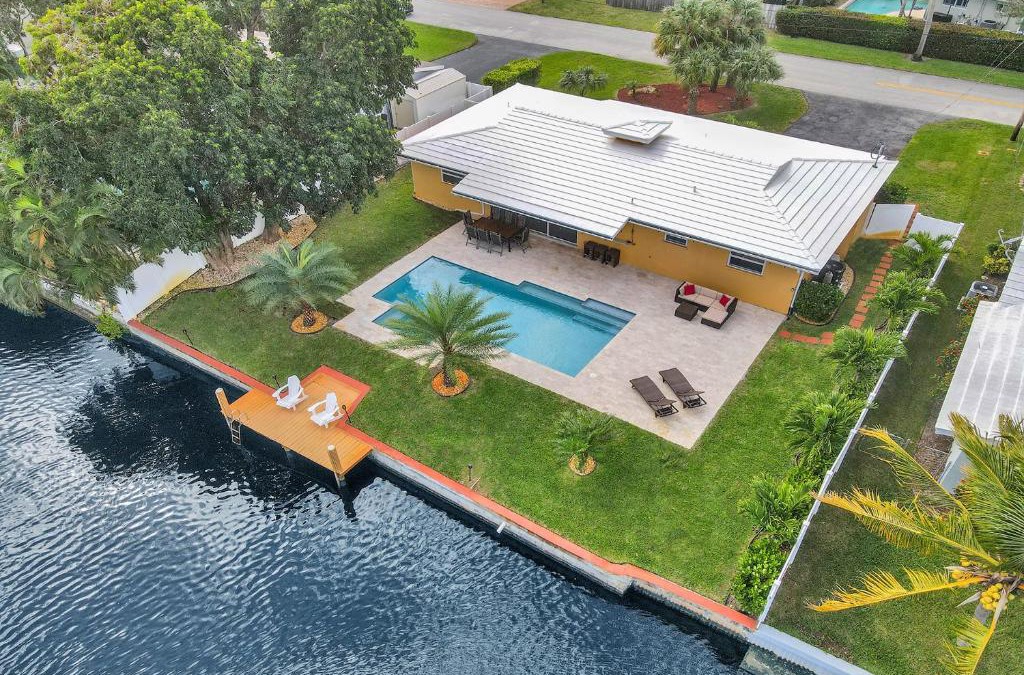 North Corals House | New! Waterfront Heated Pool & Jacuzzi 2 mi to Beach - Fishing Pier Relaxing SPA & Hammock