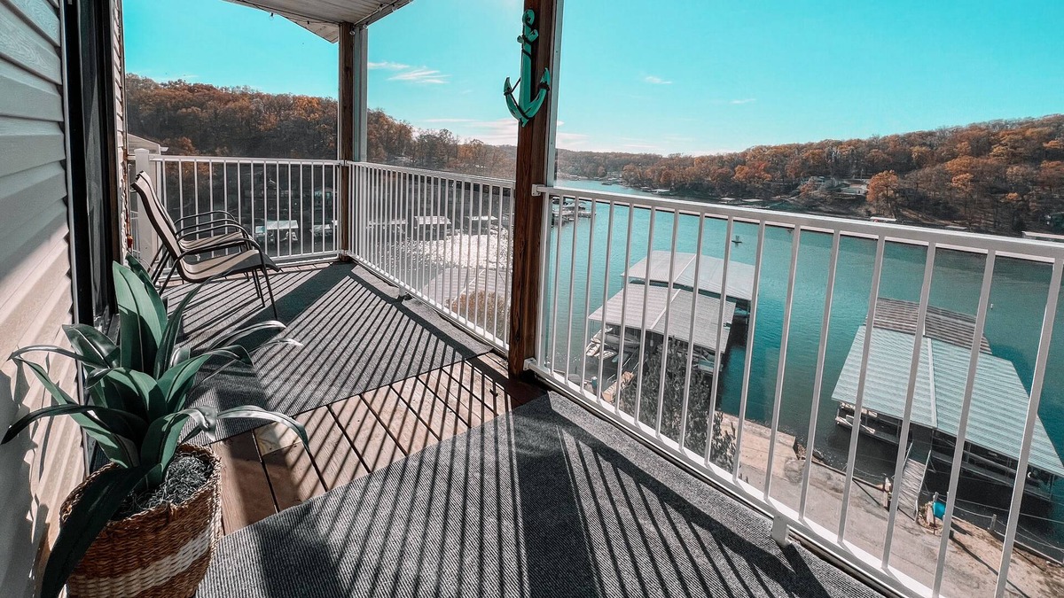 Lake Ozark Condo | NEW* Waterfront Ozark Getaway