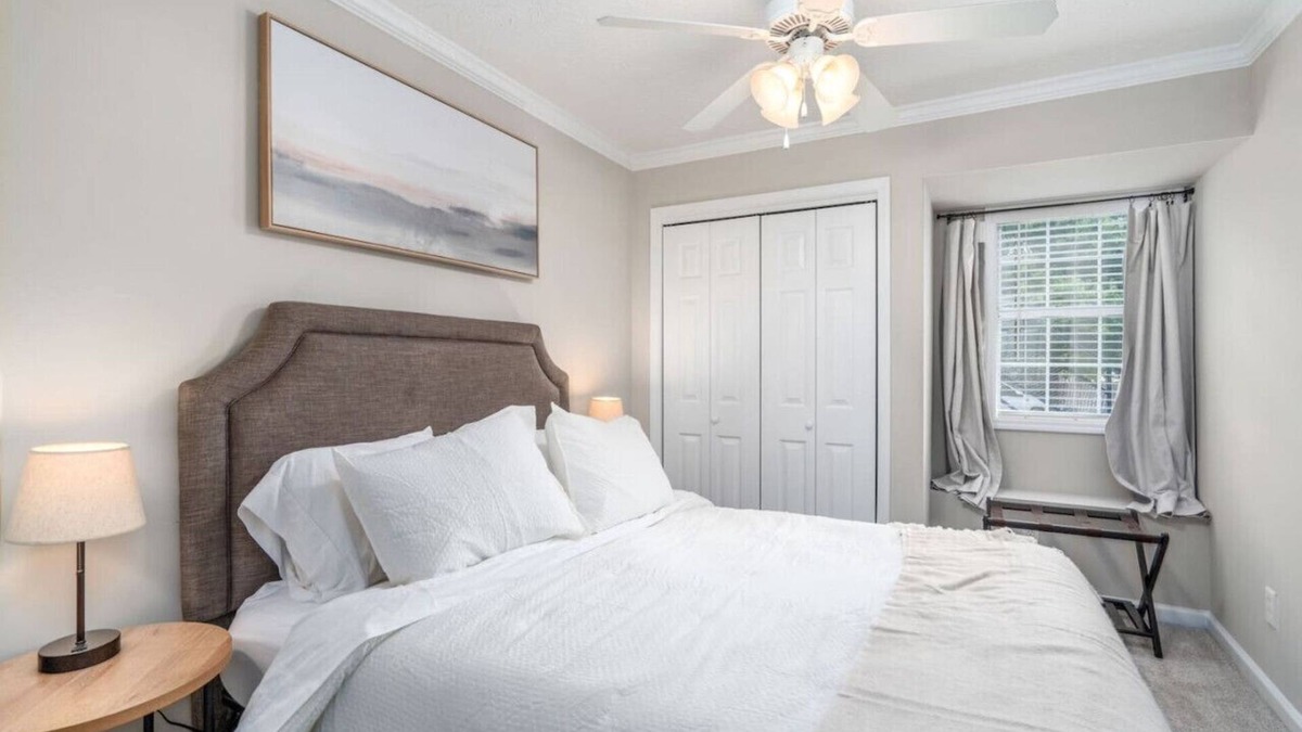 Auburn Condo | New- WDS, 0.1 to Stadium/Neville Arena DT, parking