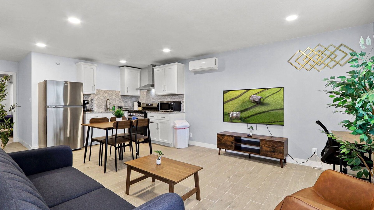 El Paso Apartment | New! Westside Fully Remodeled - Stylish 1BR
