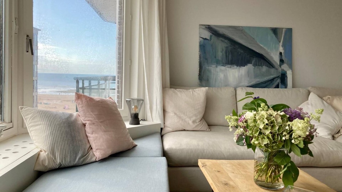 Koksijde-Bad Apartment | New! Wind&Zee: seaview, cosy & full sun for a zen break, parking/tram/shops 5'