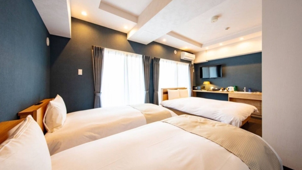 Kotoni Hotel | New York Brooklyn Style US Economy Triple Room /Sapporo Hokkaidō