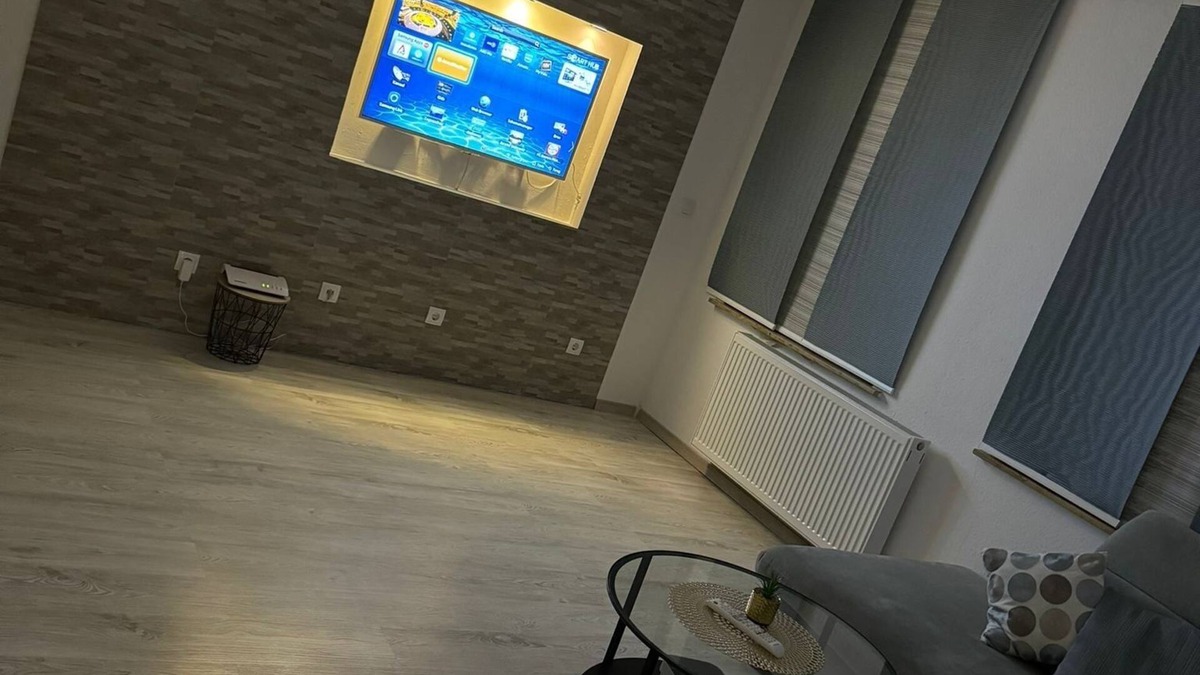 Altenessen-Nord Apartment | New York by D&J Apartments