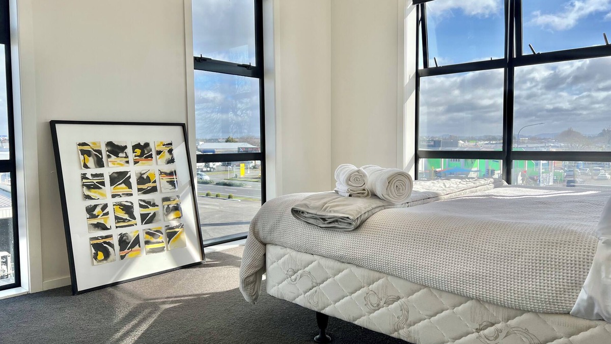 Frankton Apartment | New York style apartment in the Heart of Hamilton