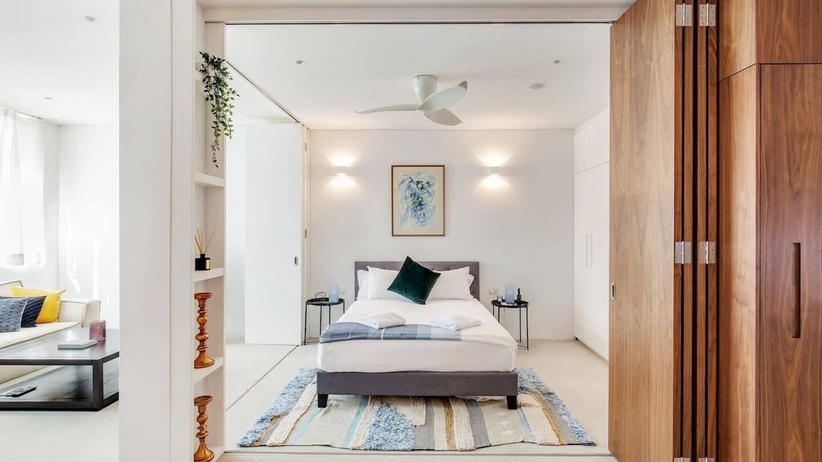 Alexandria Apartment | New York Warehouse Style in a Modern Passive House