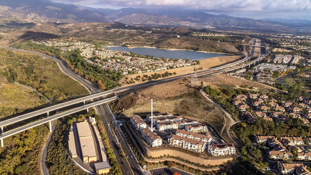 Lake Forest Condo | NewBuild cozy 3-bedroom condo in charming Mission Viejo