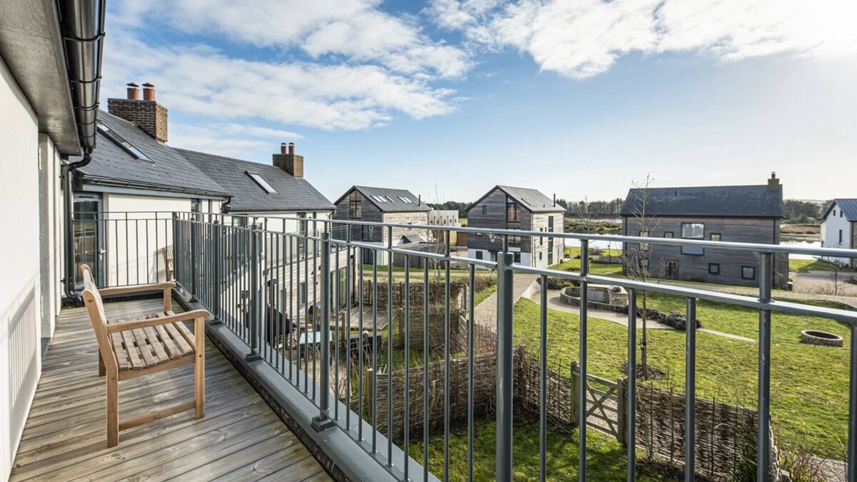Holworth Villa | Newbury Cottage - Two Bedroom Villa, Sleeps 4