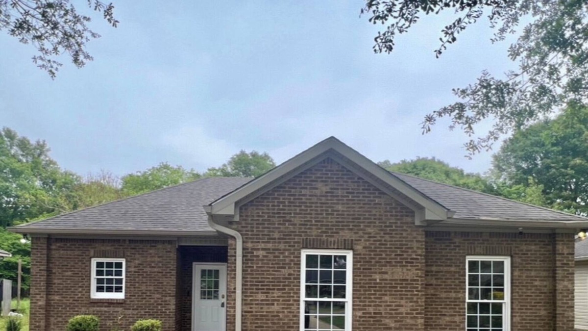 Selma House | Newer Built 4 Bedroom Home!