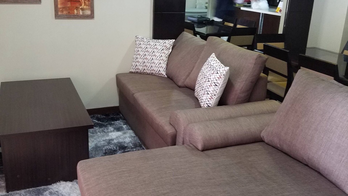 Ermita Night District Condo | NEWER UPGRADED 2 BEDROOM FULLY FURNISHED with wifi