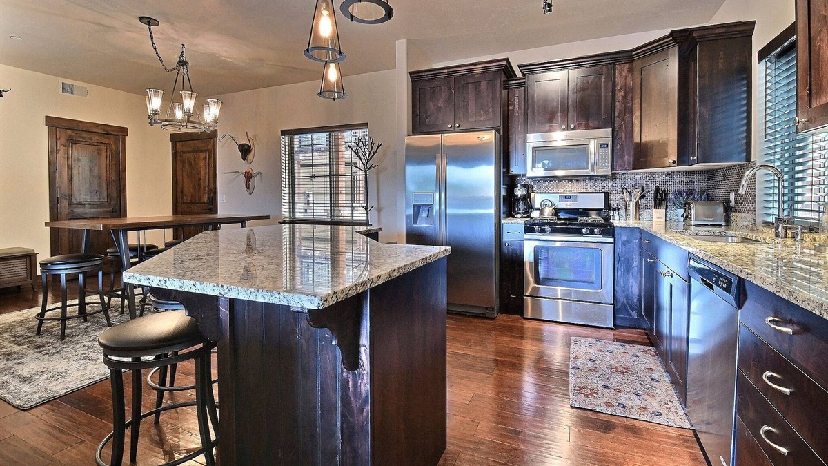 Bear Hollow Village Condo | Newest built condos in Bear Hollow, easy access to Ski resorts and freeway
