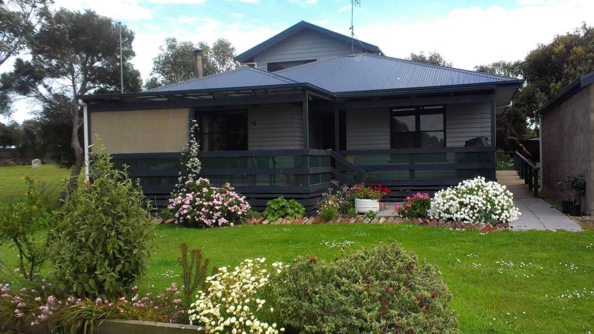 Peterborough House | Newfield Holiday House