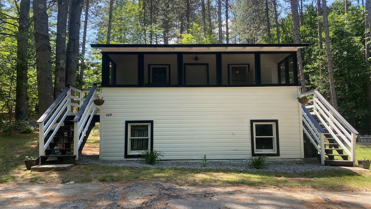 Bristol Cottage | Newfound Lake Cozy Cottage