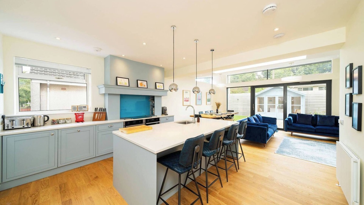 Glenisla Ski Chalet | Newhall Gardens - Botanical Bliss