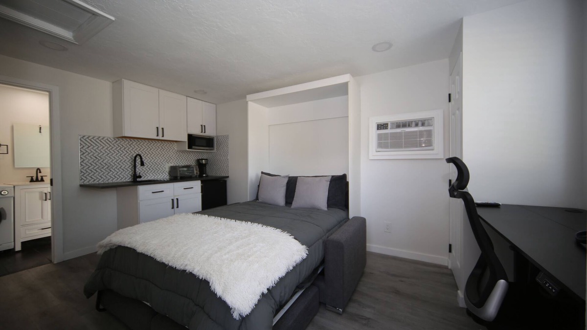 North Park Hill Condo | Newley remodeled studio in Denver/Park Hill