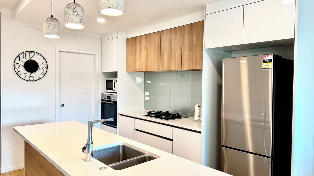 Hamilton House | Newly Built 3 BDMs Besides Chartwell Shopping Mall