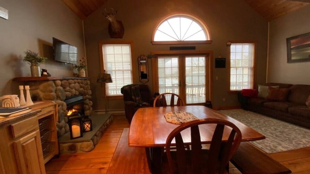 Caroga Lake House | Newly Built Adirondack Cottage with Lake Views!